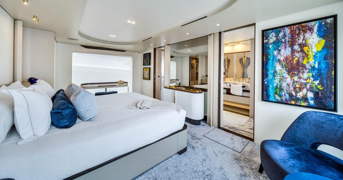 Superyacht One & Only master cabin 