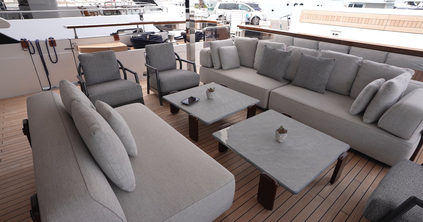 Custom-Line-Navetta-42-Review-cockpit-seating