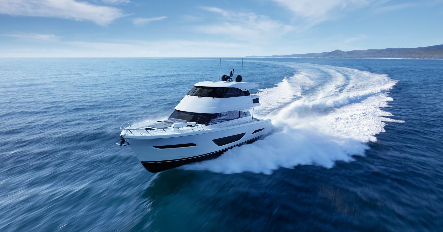 Maritimo-M75-Review-running-turning