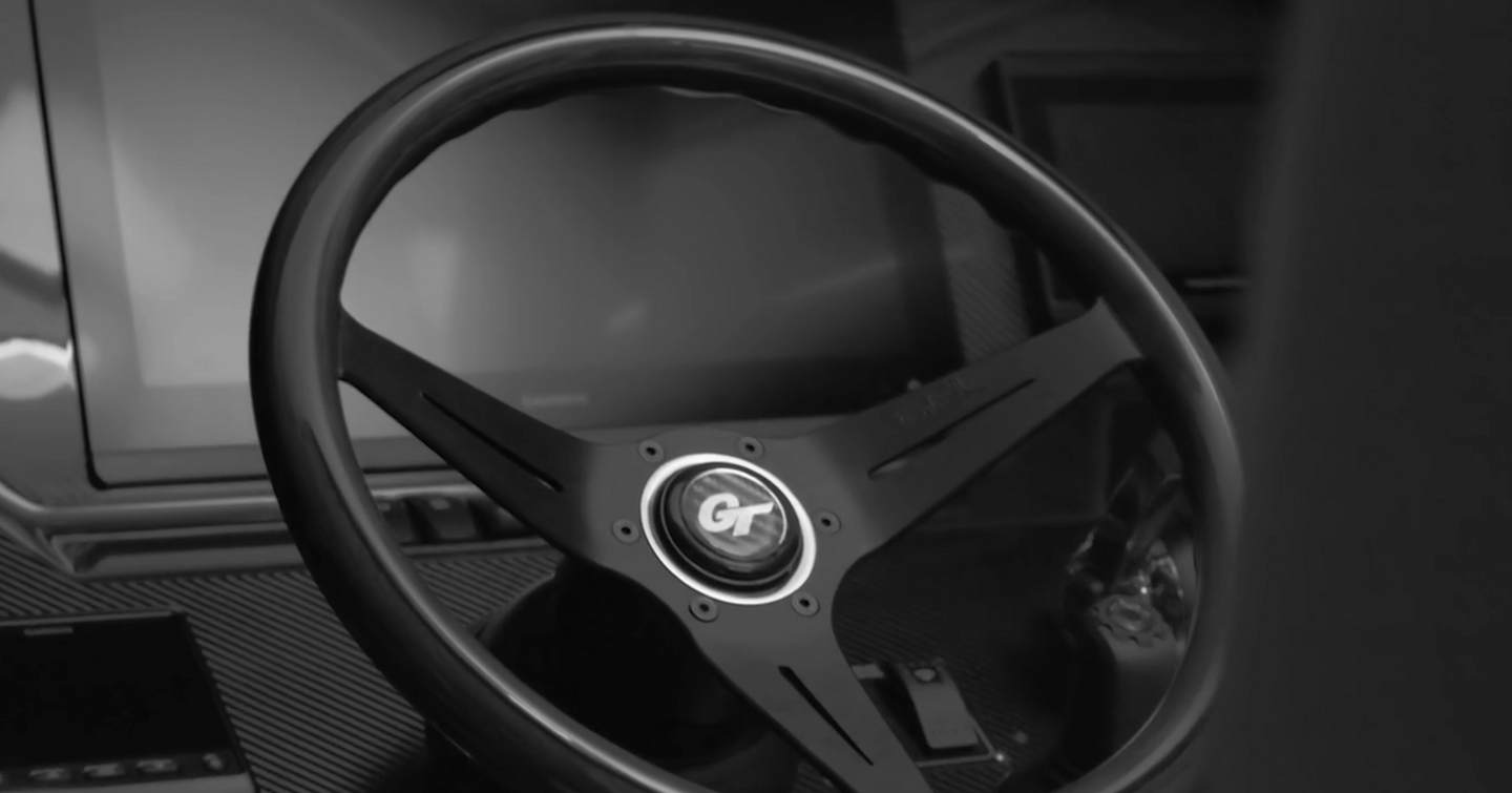 Palm Beach GT70 steering wheel