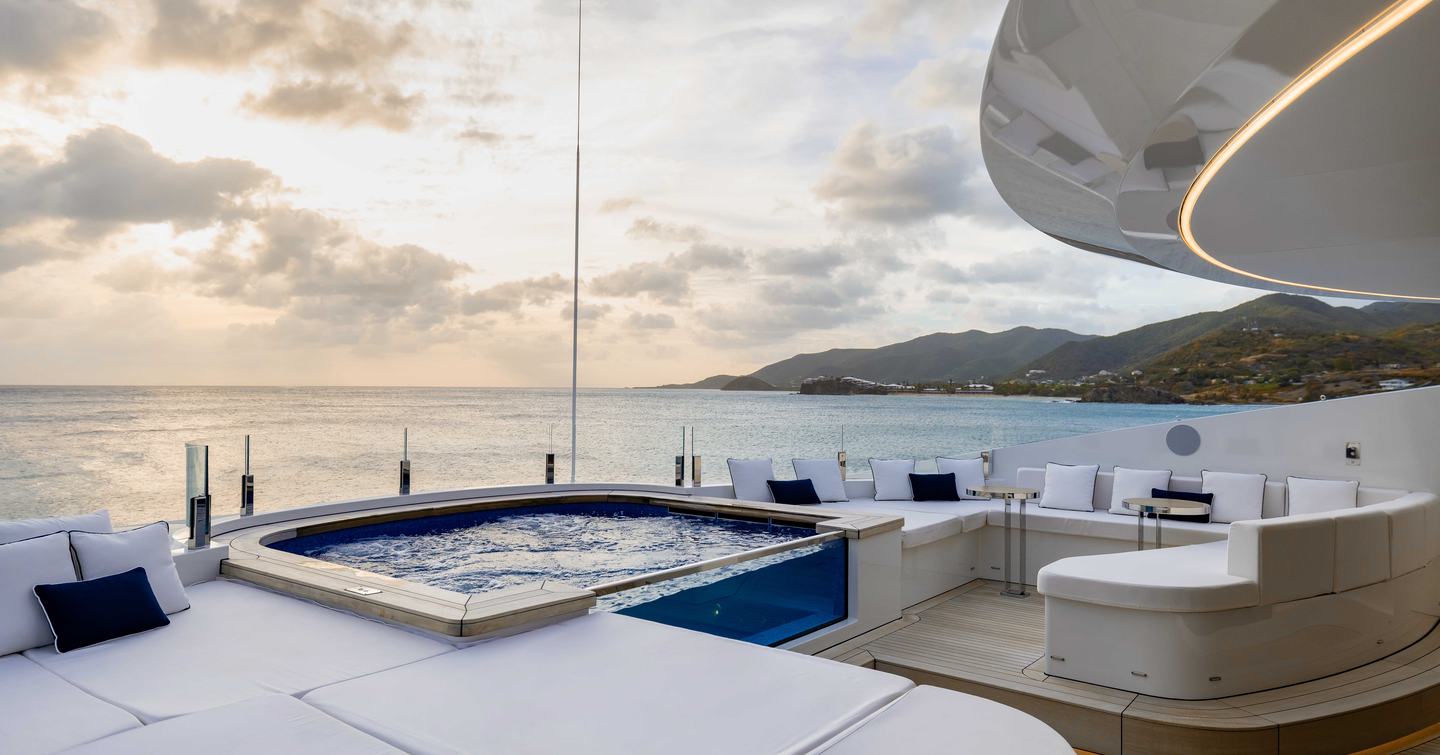 Superyacht Resilience's aft jacuzzi 