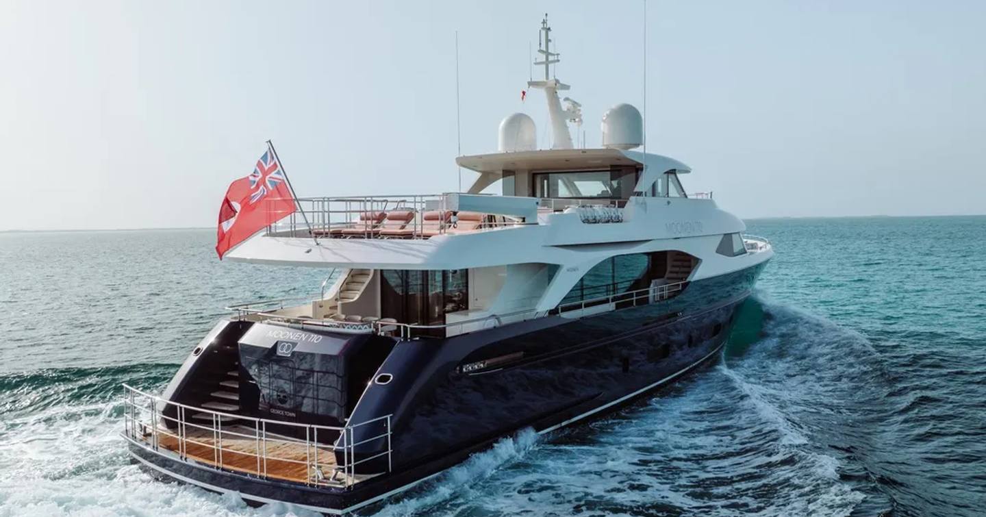 Superyacht Mustique's aft under way