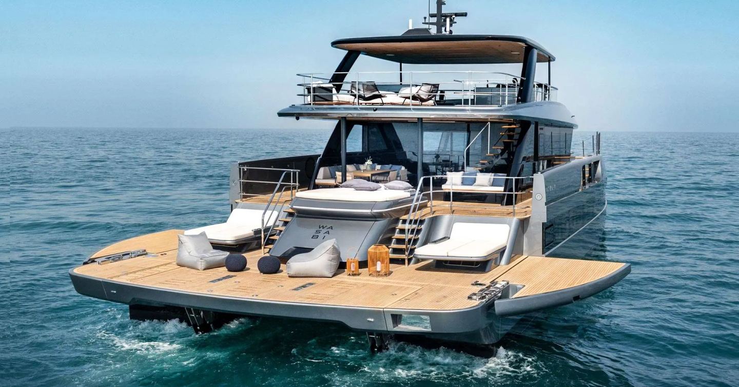 Sunreef Ultima 88 Catamaran stern