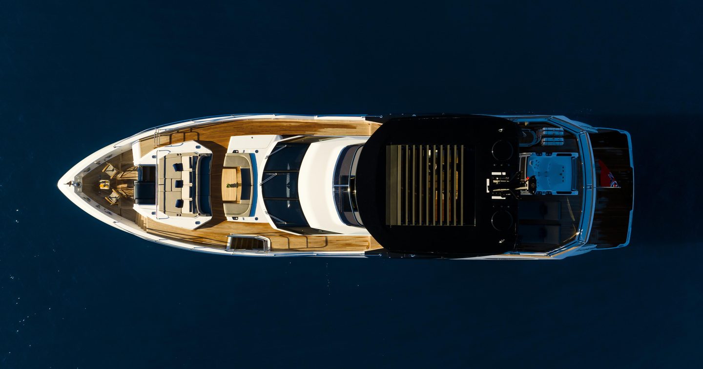 Sunseeker 100 Yacht