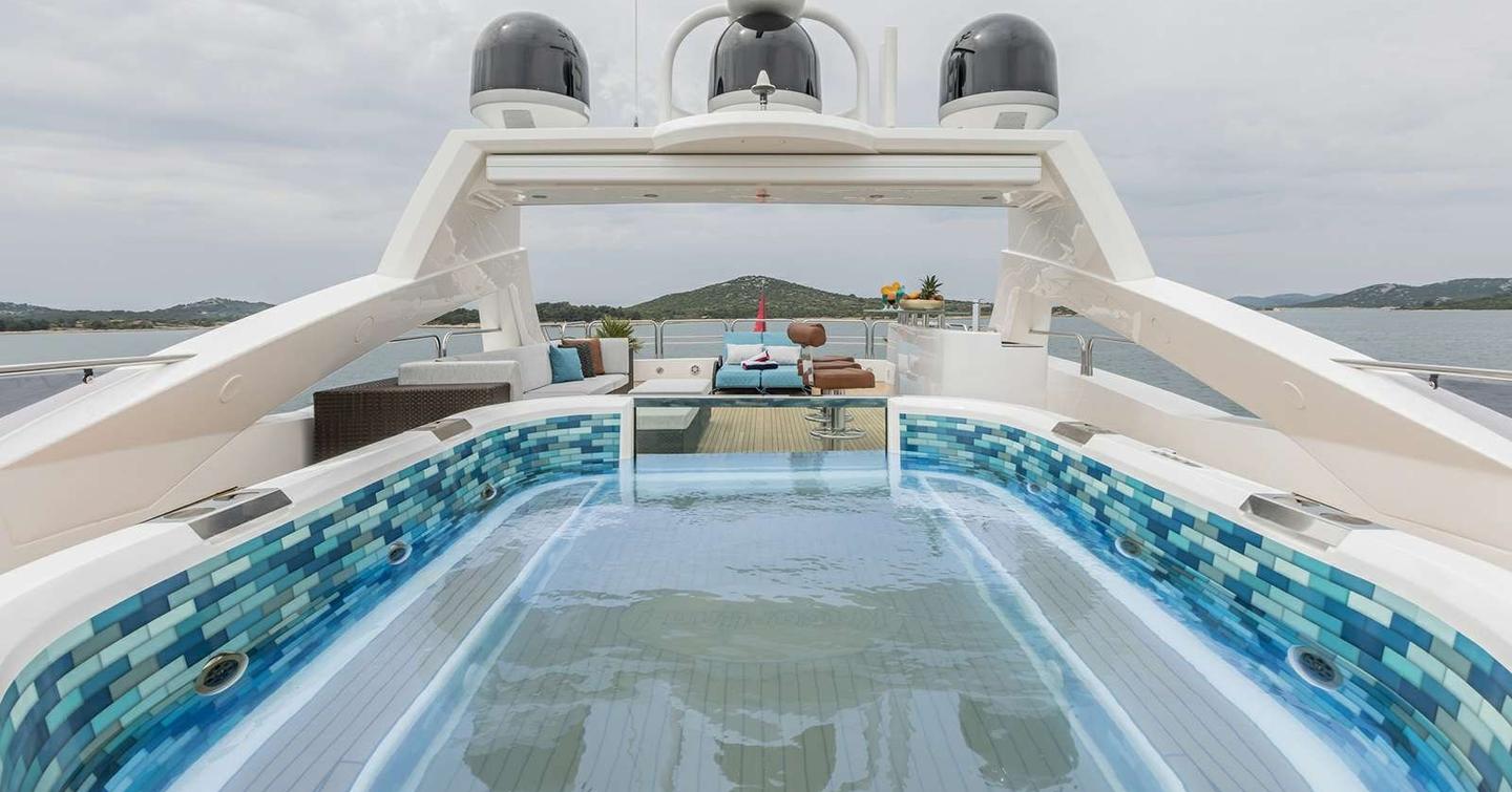 Motor Yacht Katariina I swimming pool