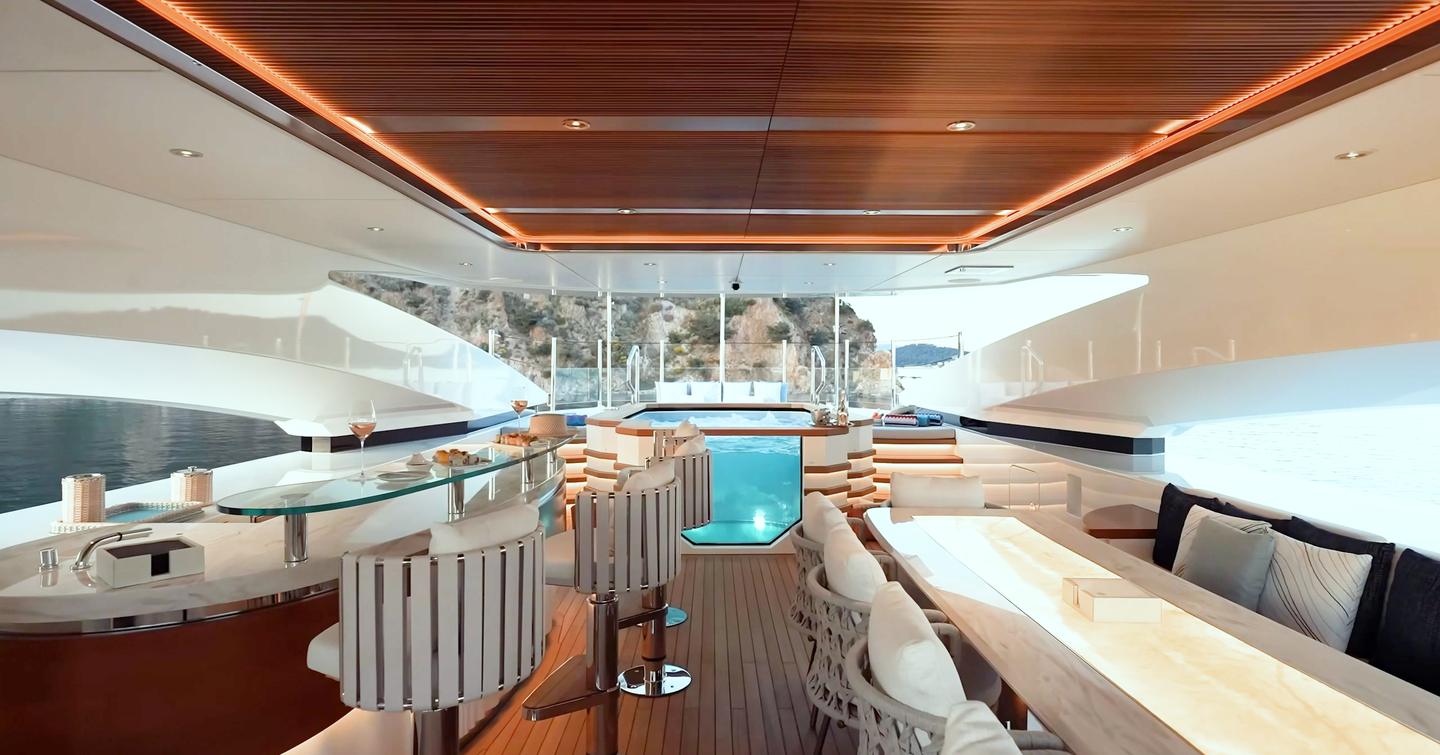 Bilgin-163-II-Review-sun-deck-bar-and-seating