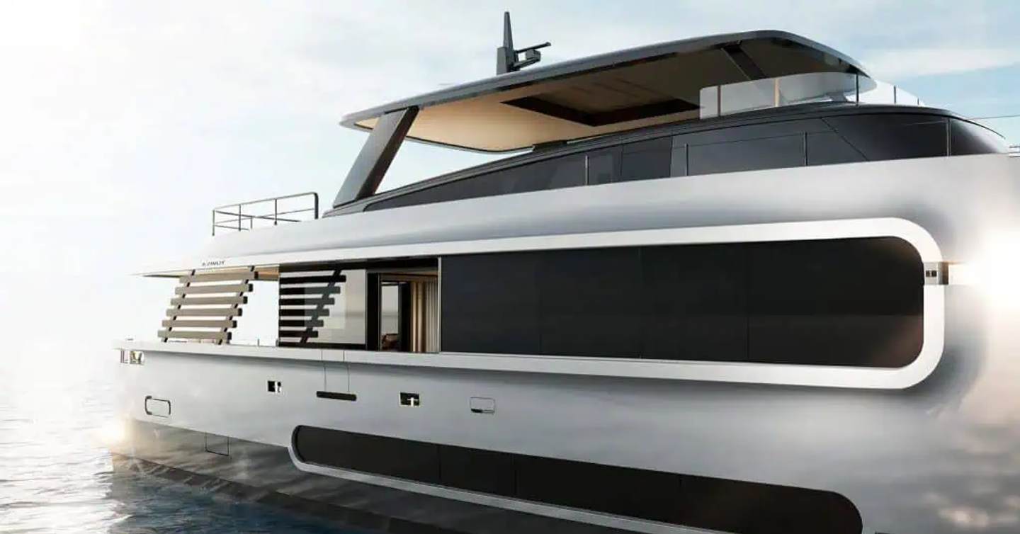 Azimut Magellano 27M motor yacht aft close up 
