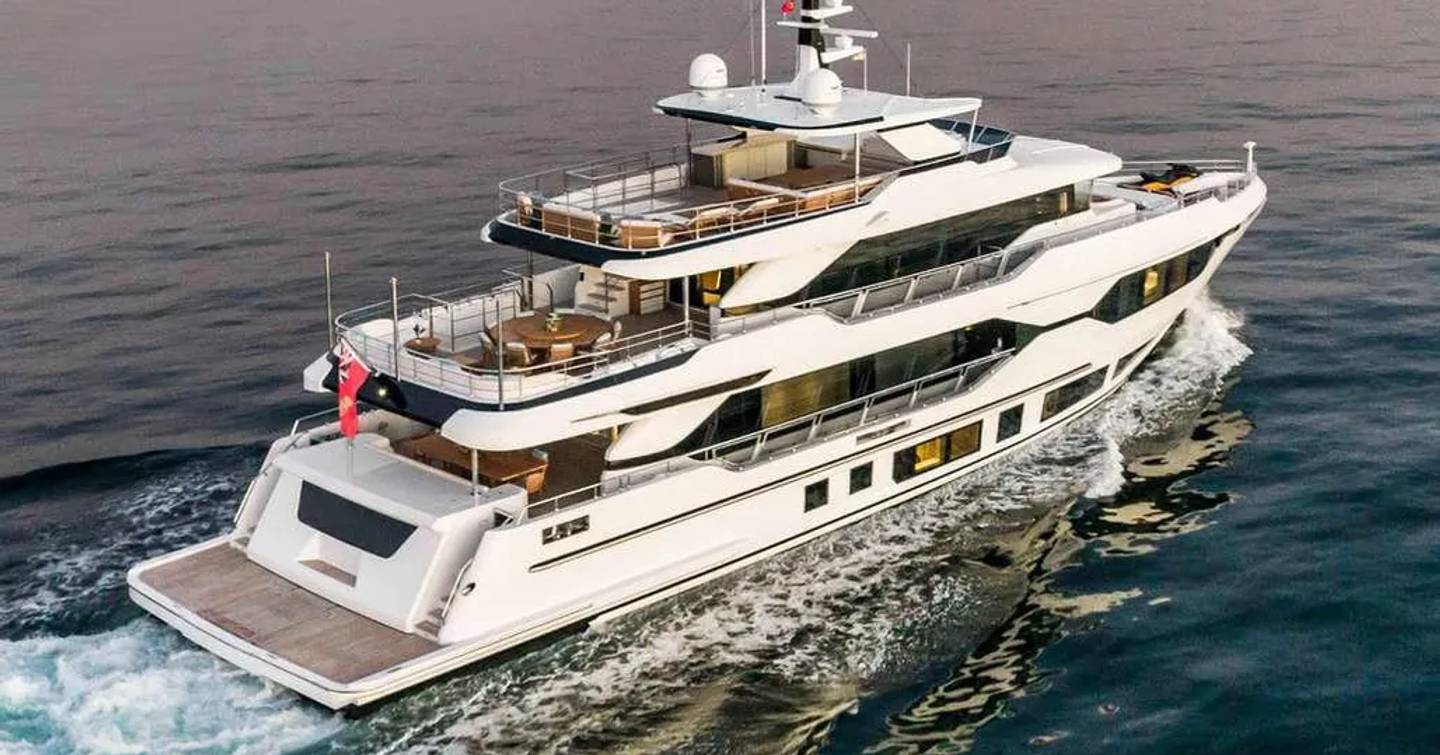 Superyacht Beaute under way 