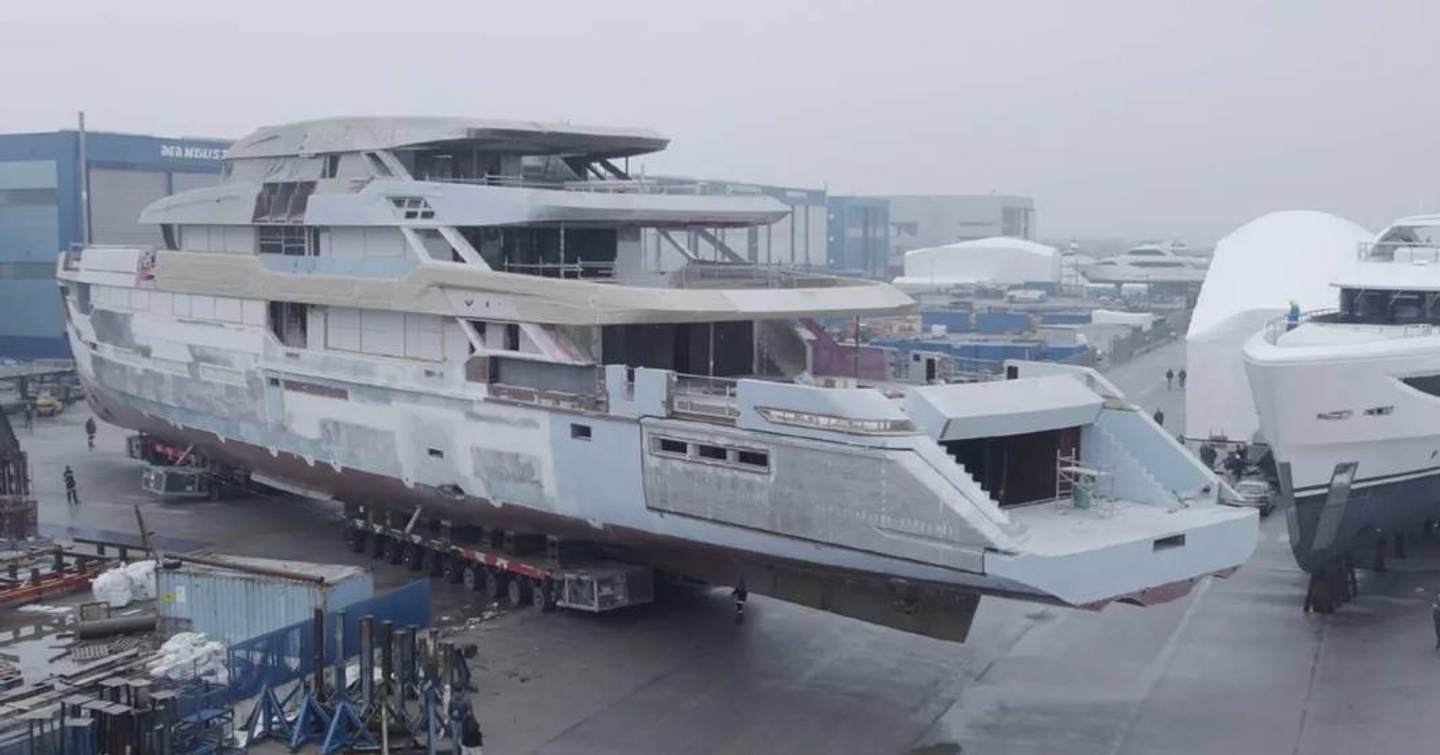 Superyacht Vertige under construction in shipyard 