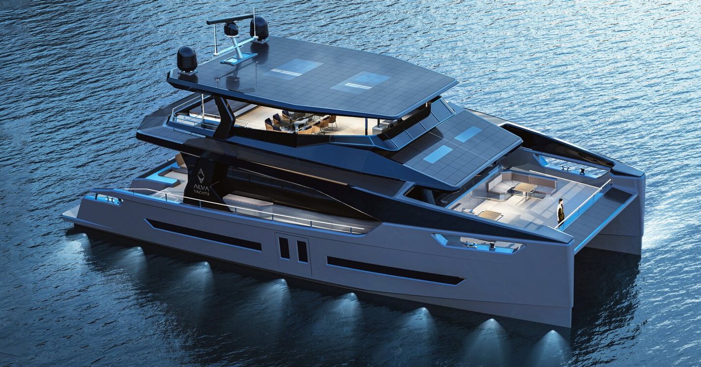 Ocean Eco 90 on water