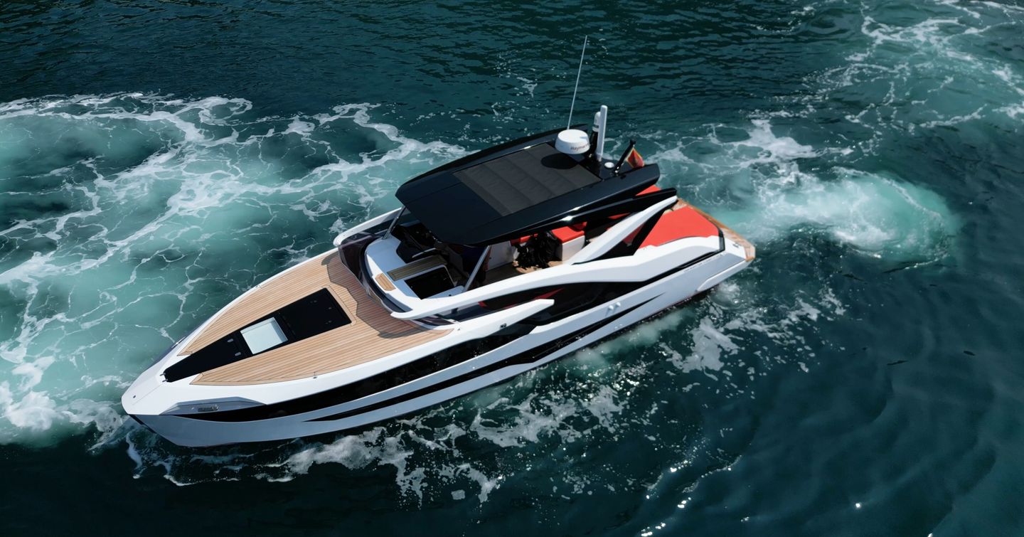 Dominator-Midi-Ilumen-M35-turning