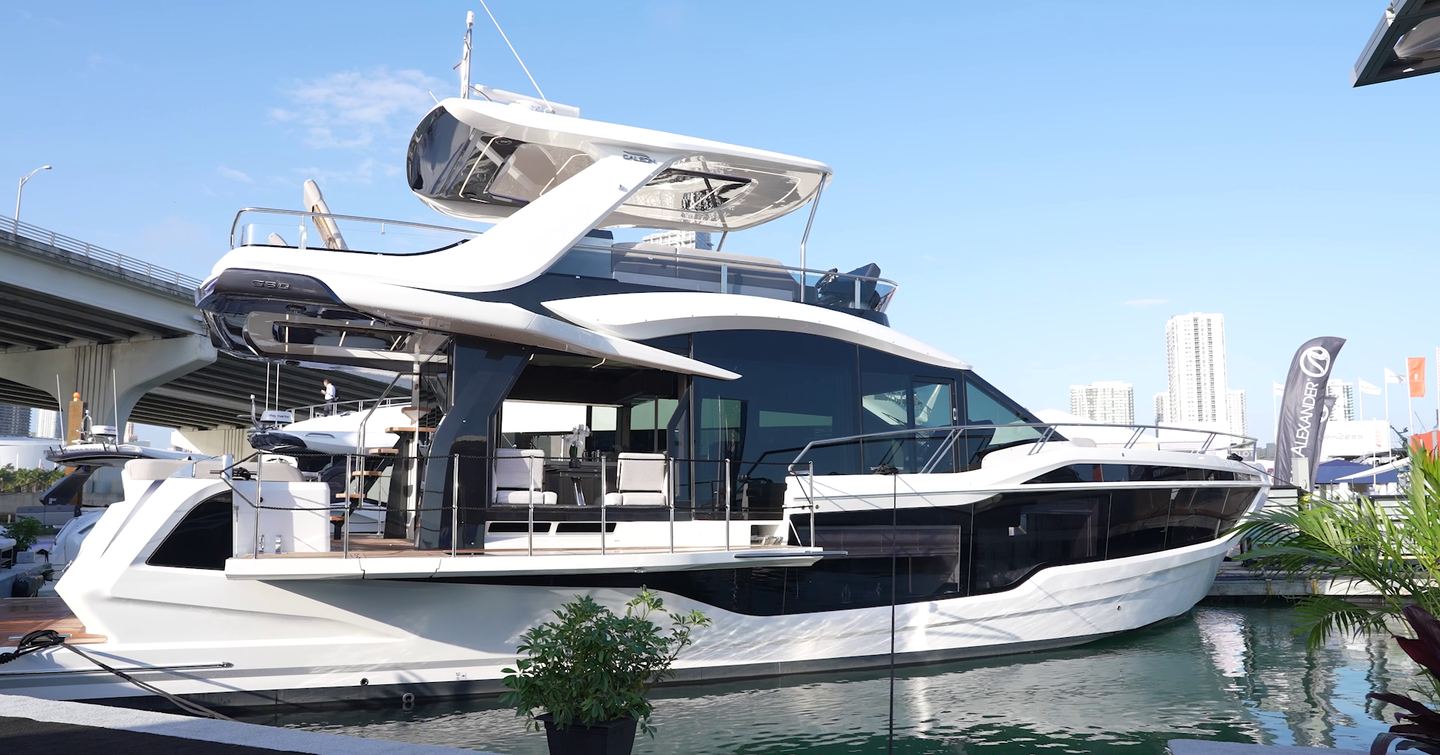 Galeon 560 Fly at marina