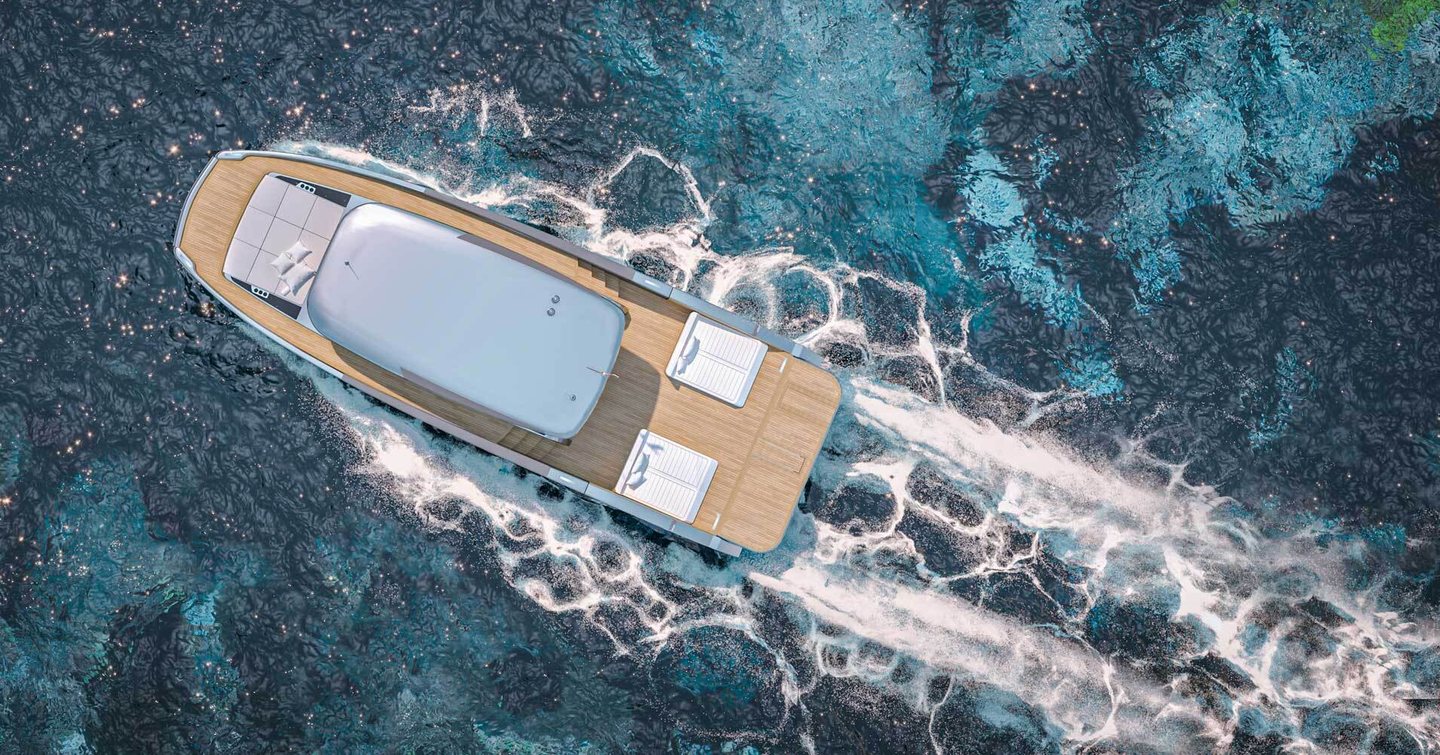 An aerial view of the Ultima 55 at sea