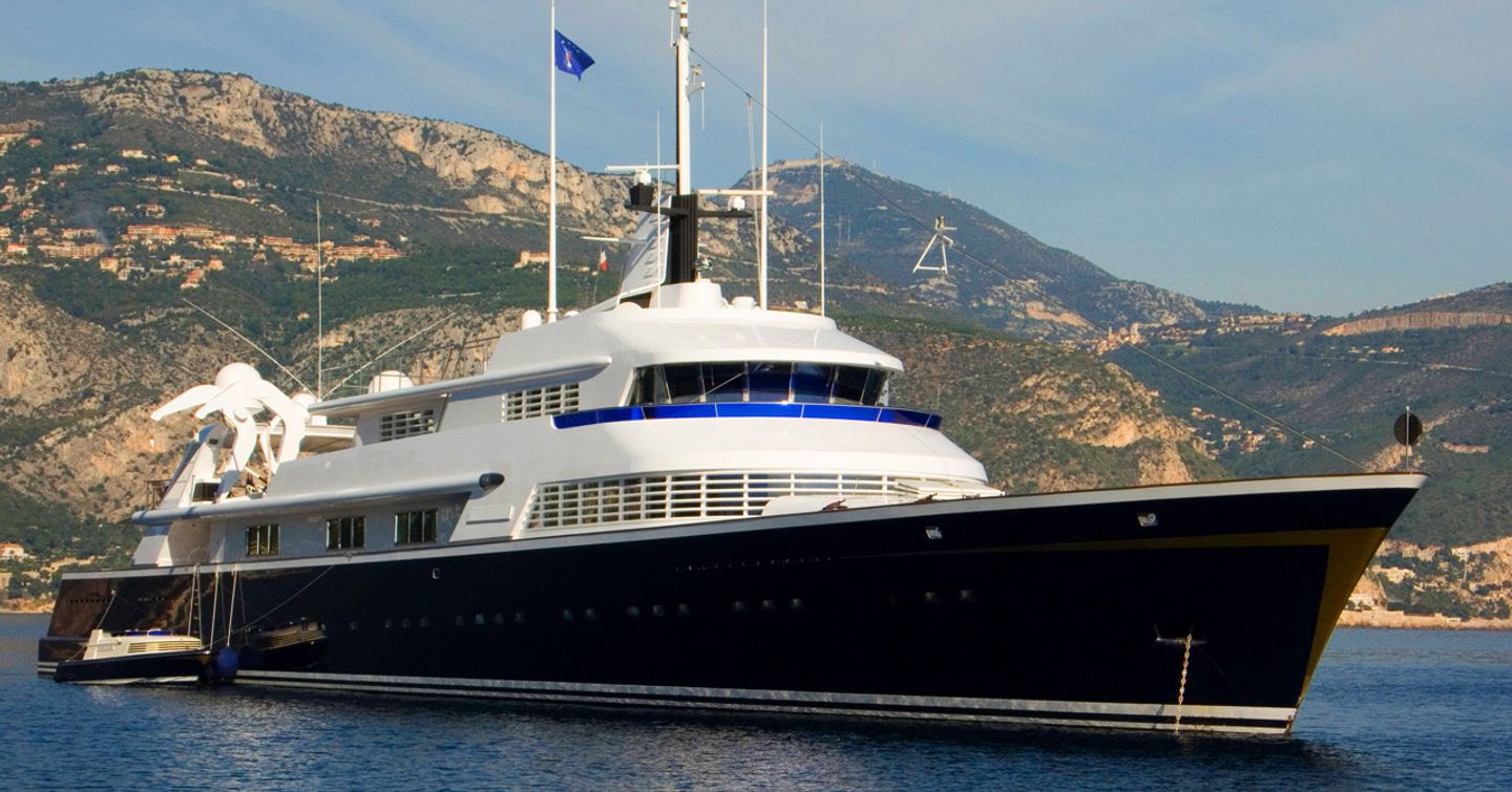 Superyacht Carinthia VI on the water