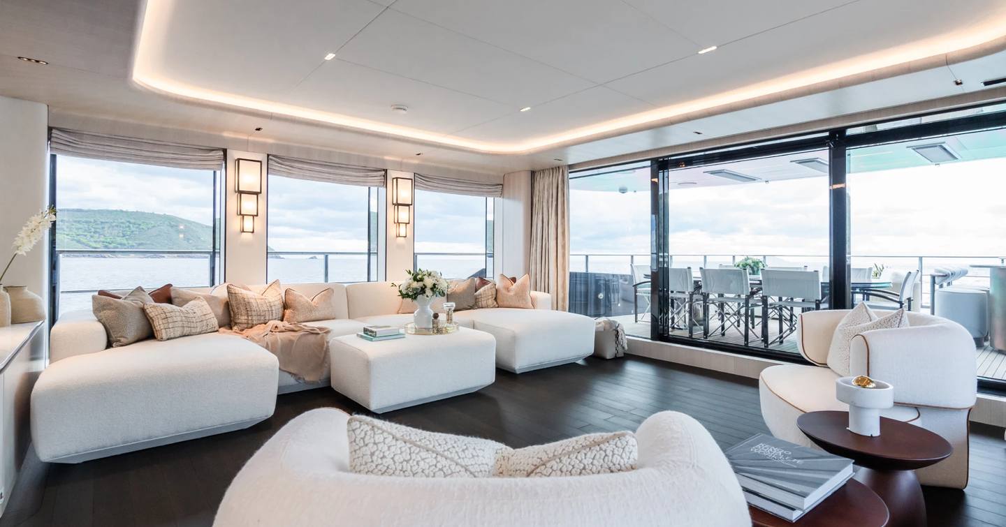 Skylounge on board superyacht M with modular seating