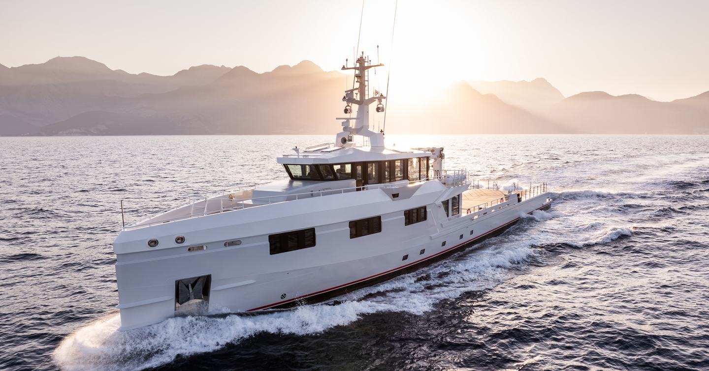 Support yacht Vanguard under way