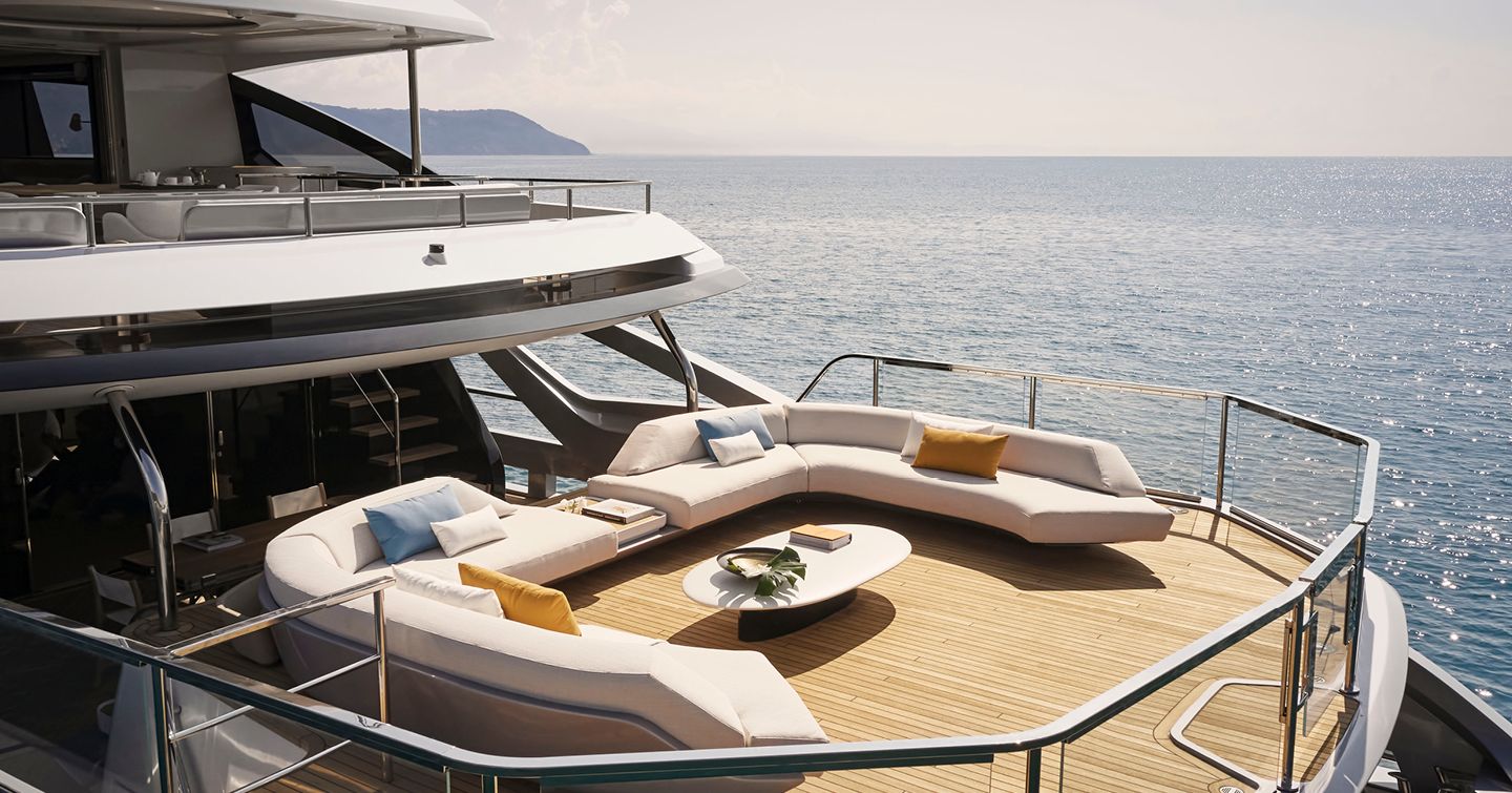 azimut grande trideck, sundeck, mezzanine