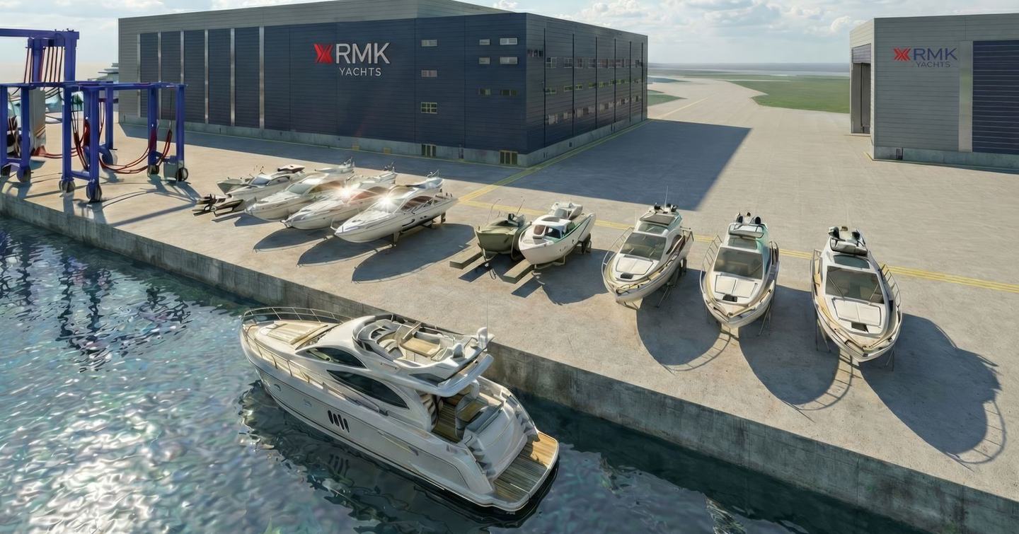 Rendering of new RMK Marine shipyard facility in Yalova with yachts lined up on land and one yacht docked 