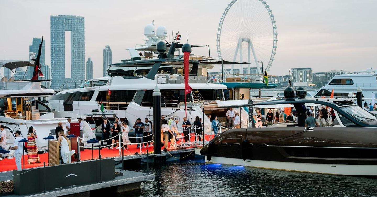 Pontoons in Dubai Harbour during DIBS