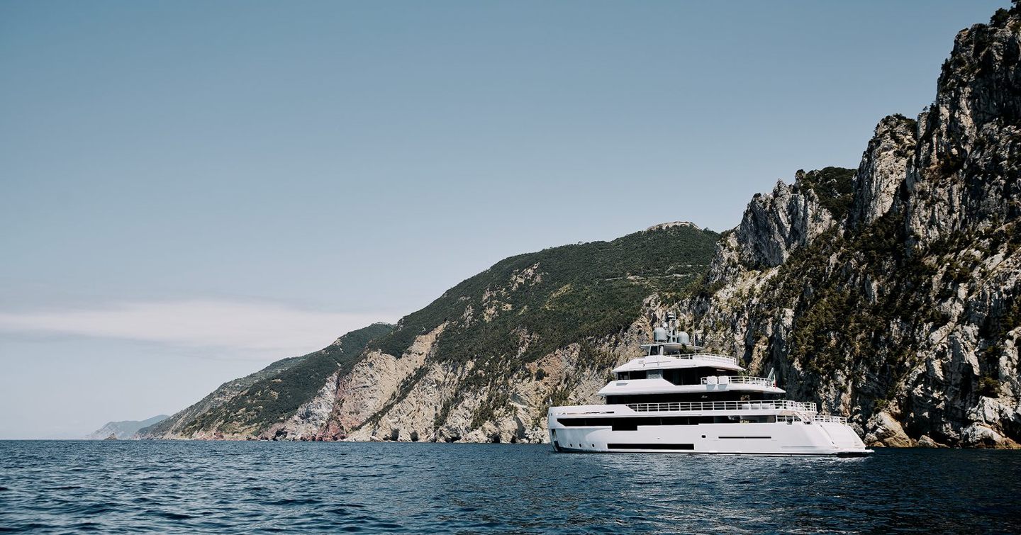 Benetti-B.Yond-37M-at-anchor