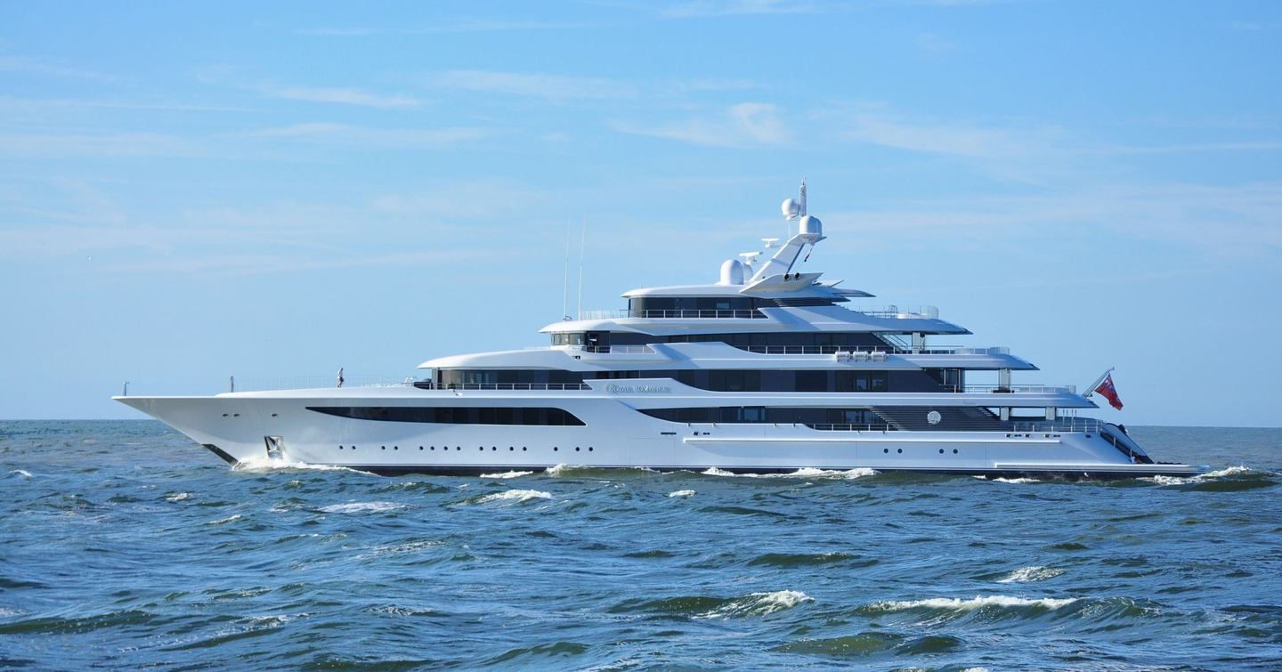 Feadship Superyacht Royal Romance under way