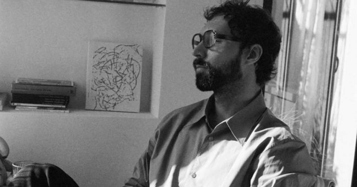 Andrés Reisinger in black and white