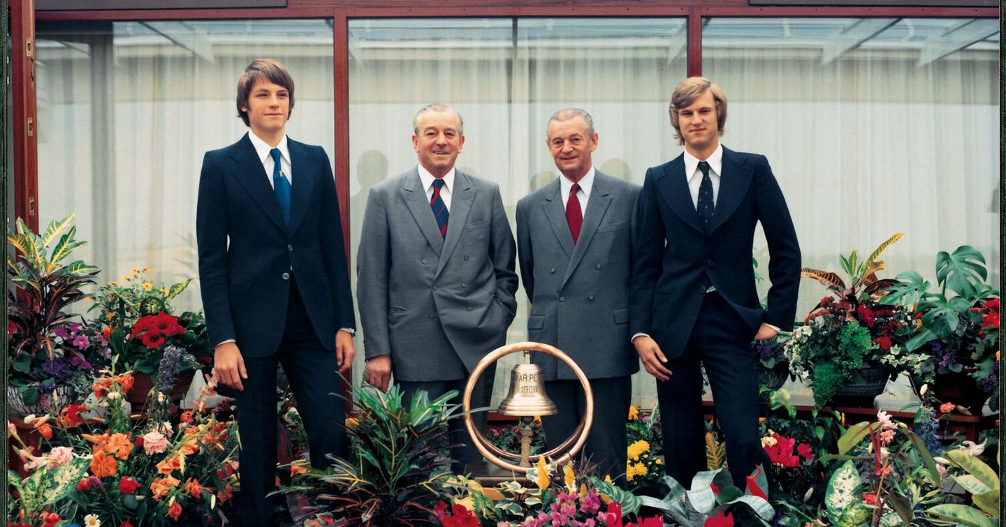  Friedrich and Peter Lürßen, sons of owners Gert and Fritz-Otto Lürßen smiling in photo