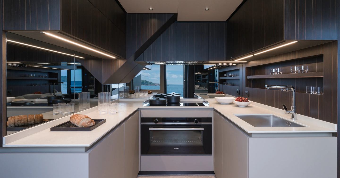 Ferretti-940-Review-galley