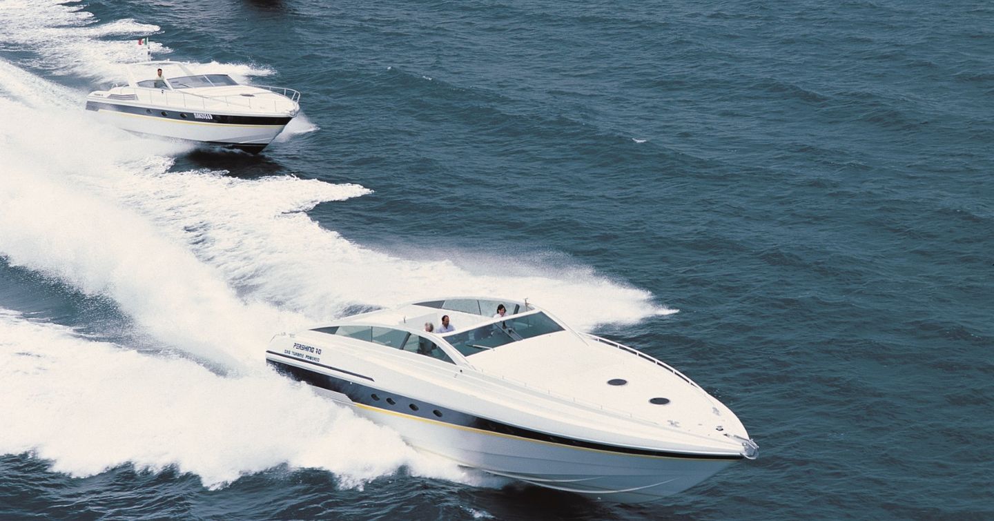 Discontinued Pershing motor yacht models underway