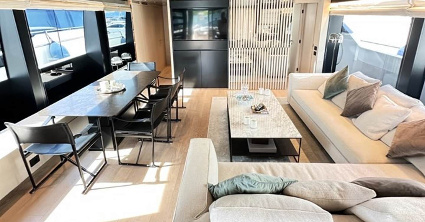 Sanlorenzo motor yacht Saam II main saloon lounge 