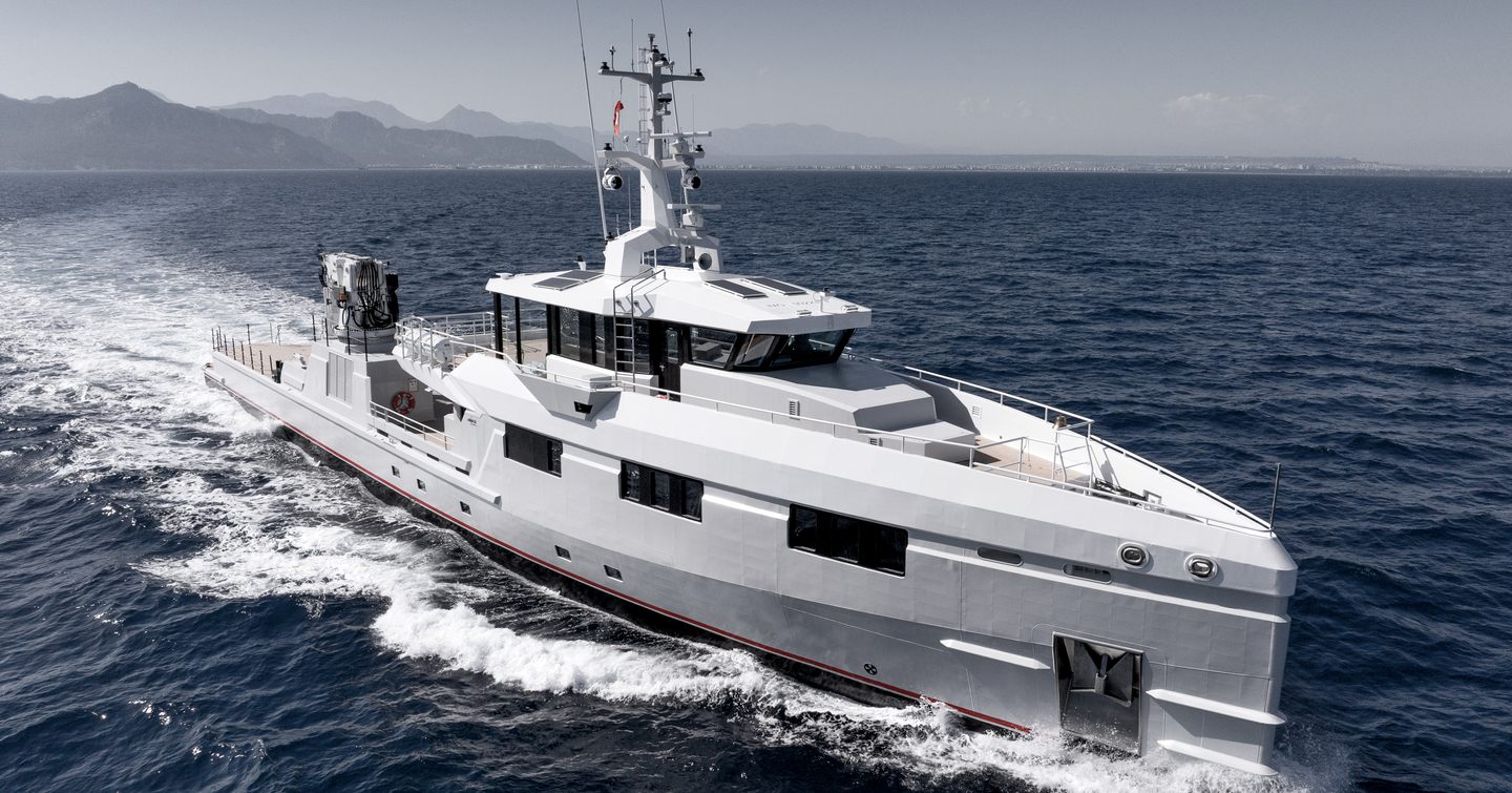 Support yacht Vanguard under way on sea trials