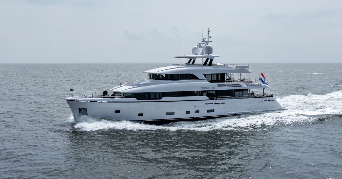 Motor yacht MOONSHINE underway at sea