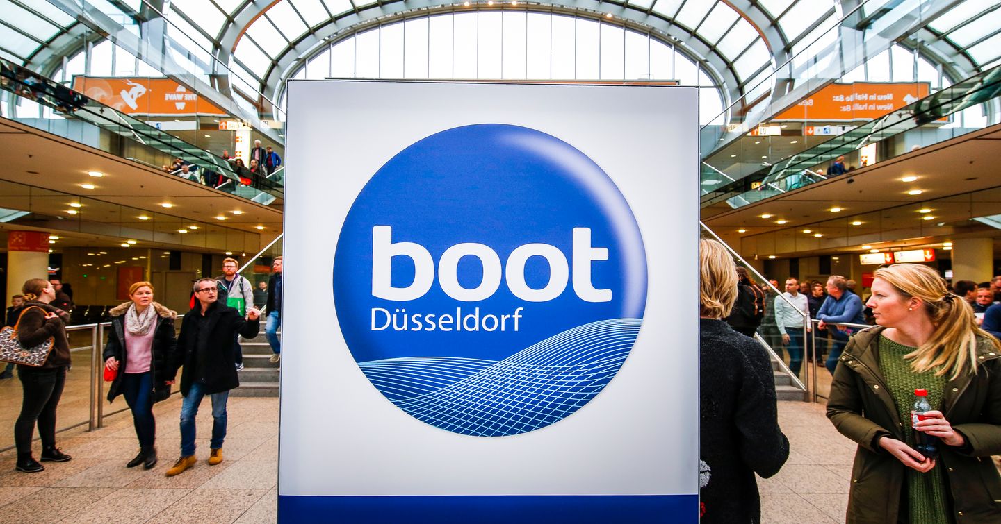 Crowds in Messe Dusseldorf for Boot Dusseldorf