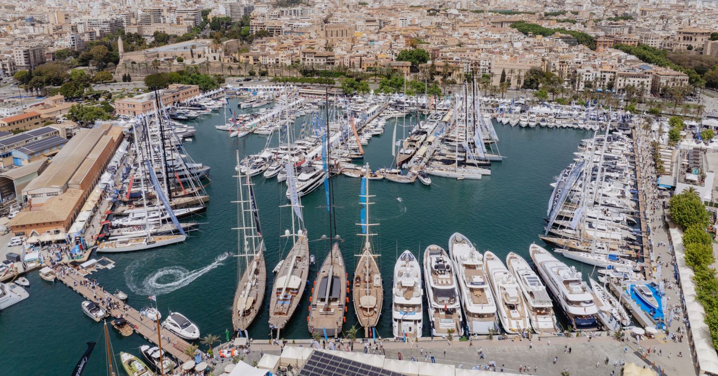 Aerial view of Marina Moll Vell 