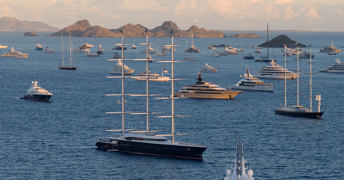 Worlds largest Megayachts at anchor in St Barts for NYE
