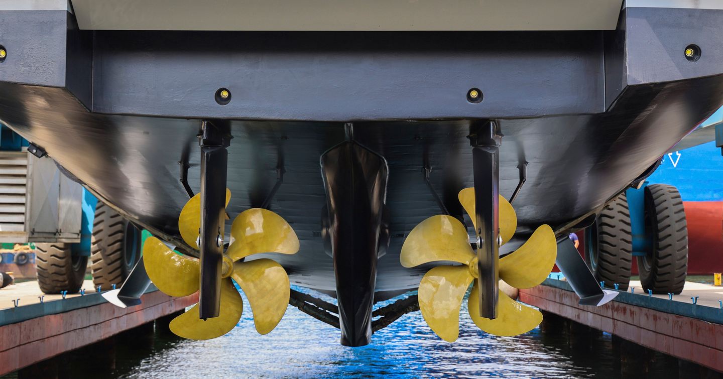 Mengi Yay superyacht Cabana aft view of twin propellers 