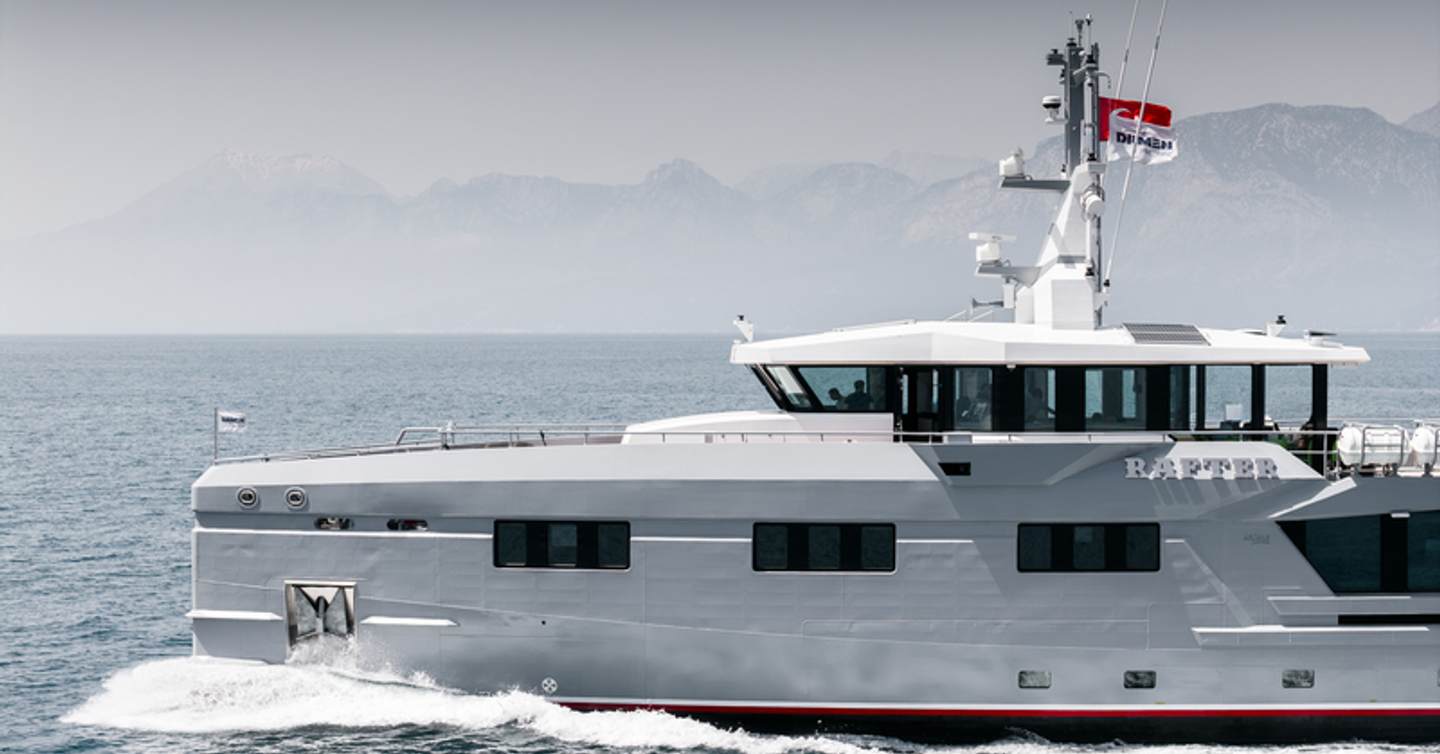Damen Yachting yacht support RAFTER underway side view 