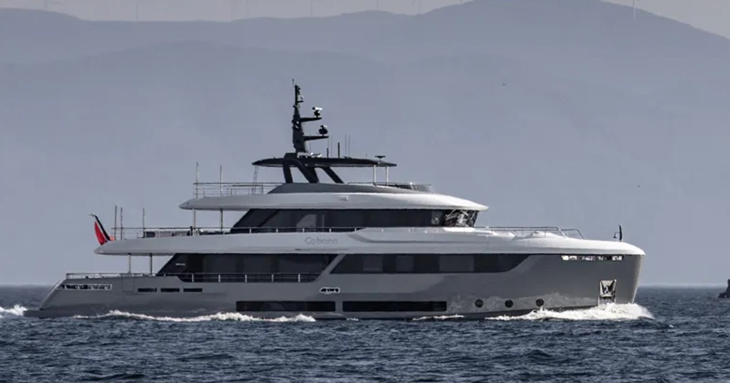 Explorer Yacht Cabana under way