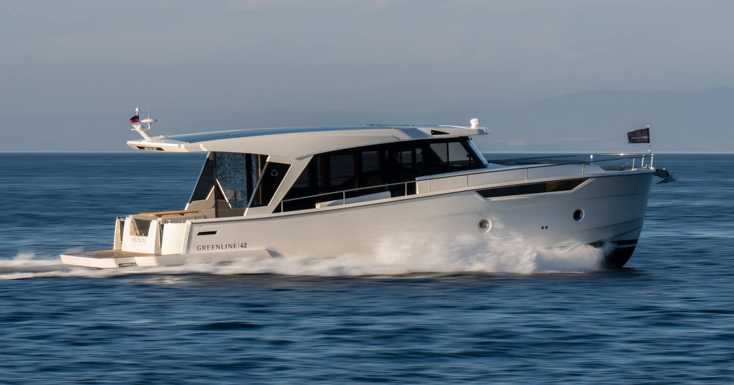 Greenline 42 motor yacht underway at speed