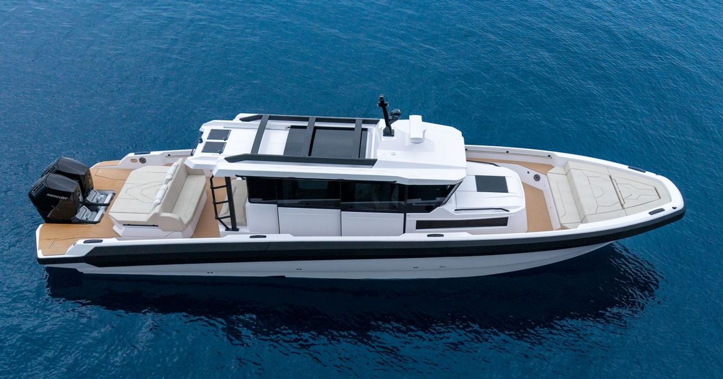 Technohull XPD 46 boat at anchor