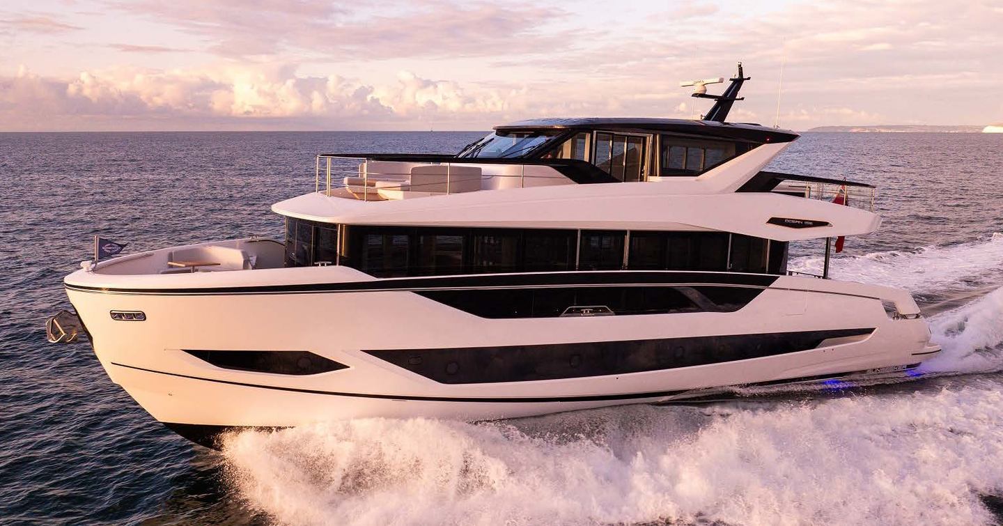 Sunseeker Ocean 156 at sea