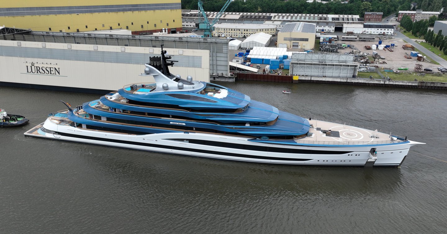 Superyacht Deep Blue outside the Lurssen shipyard