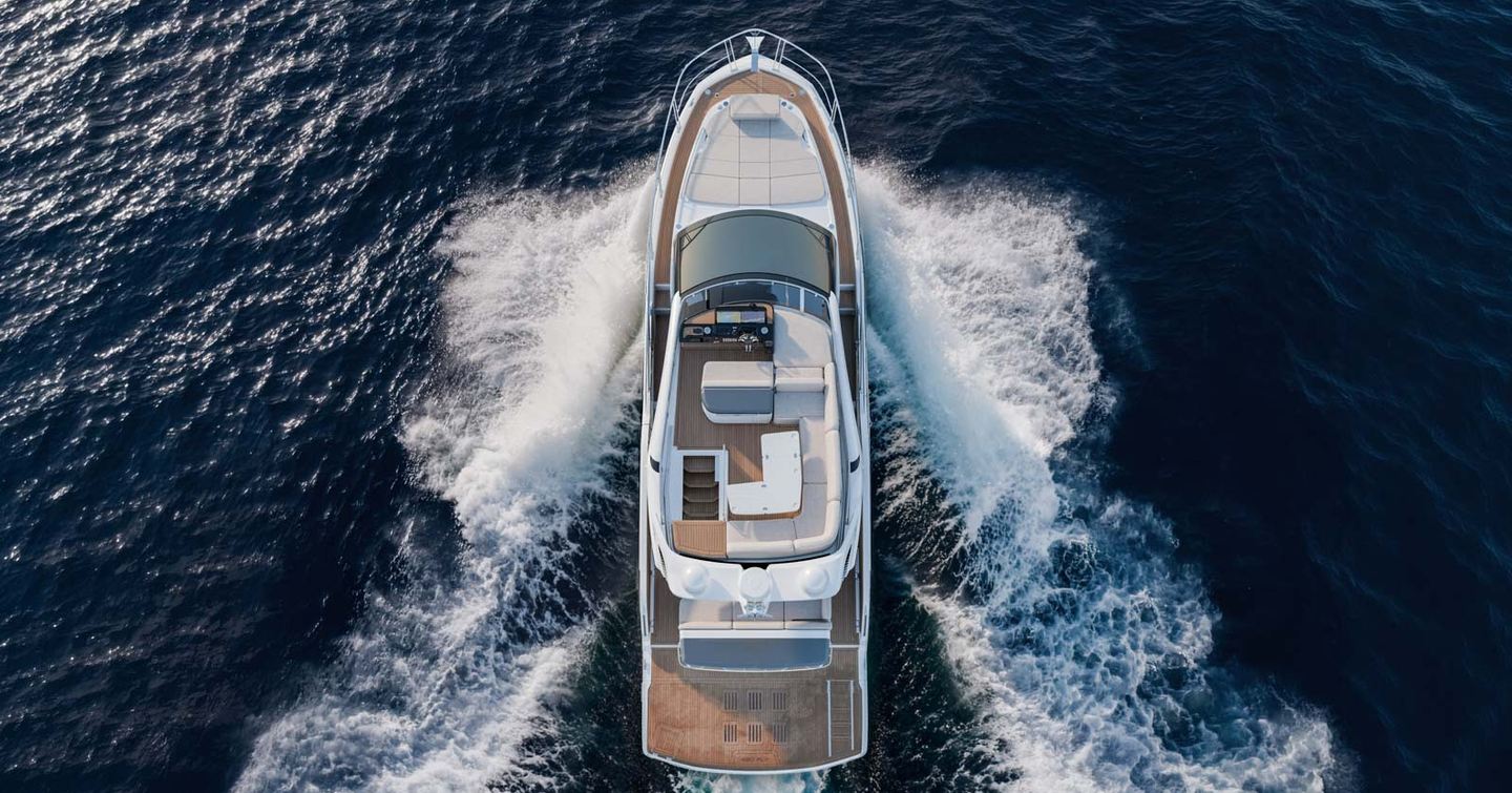 Galeon 420 Fly yacht underway aerial view 
