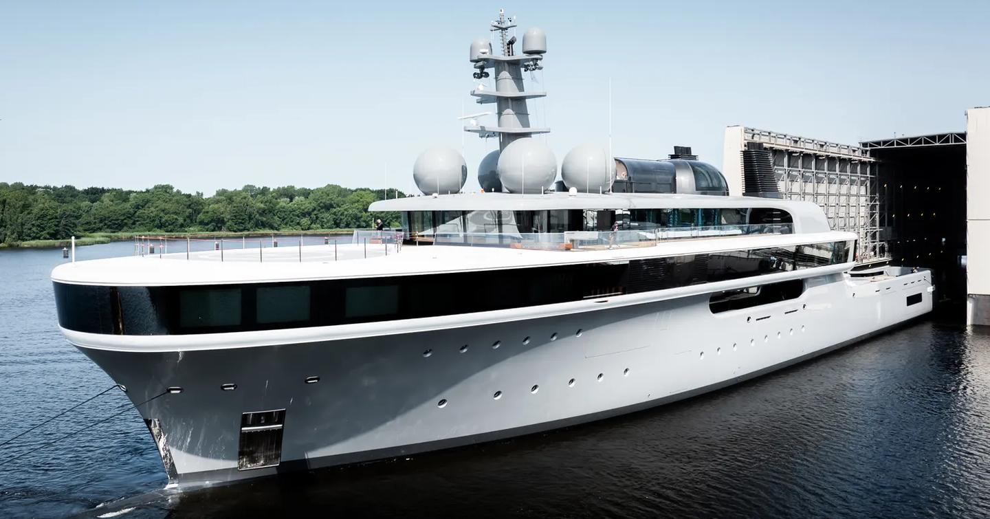 Superyacht Project Cosmos leaving Lurssen shipyard 