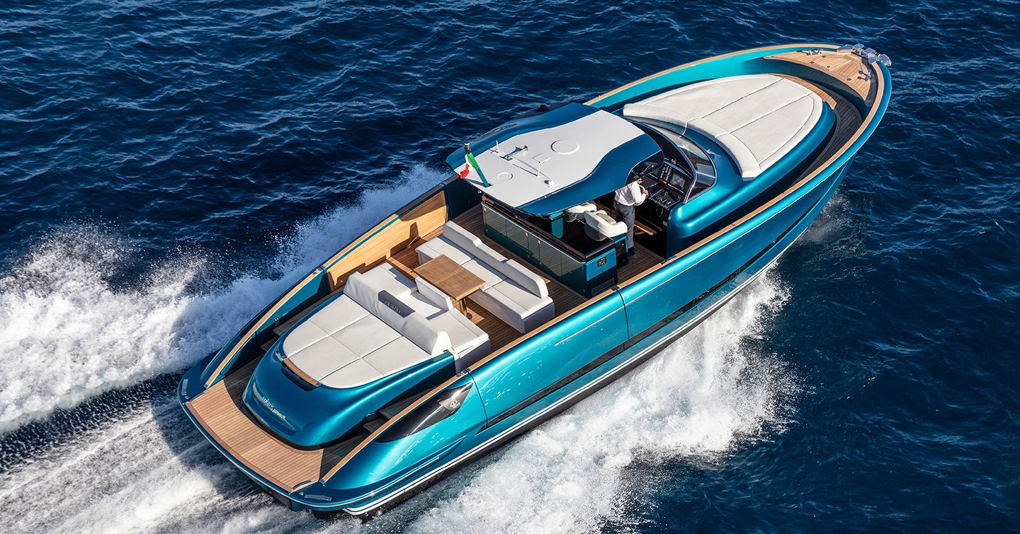 Solaris Power Open motor yacht underway at speed 