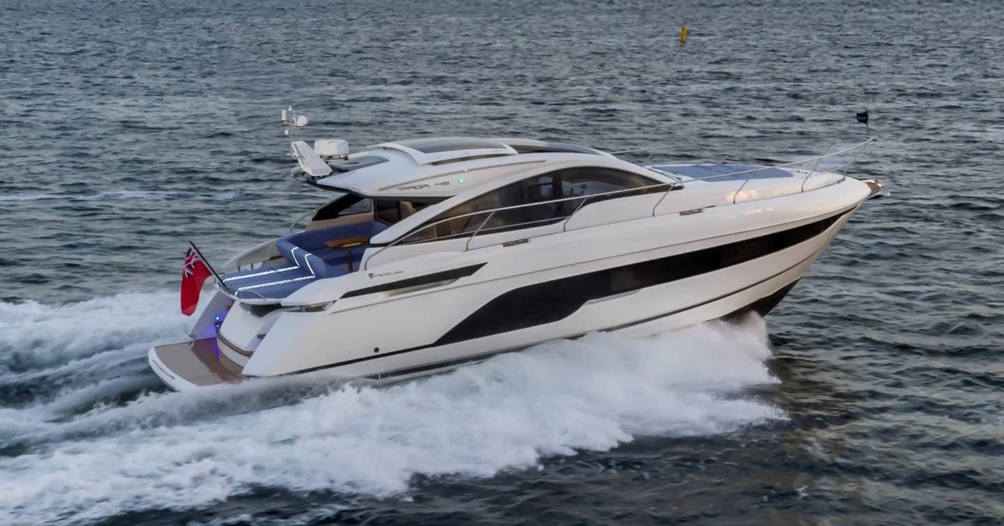 Fairline Targa 47 GT motor yacht under way 