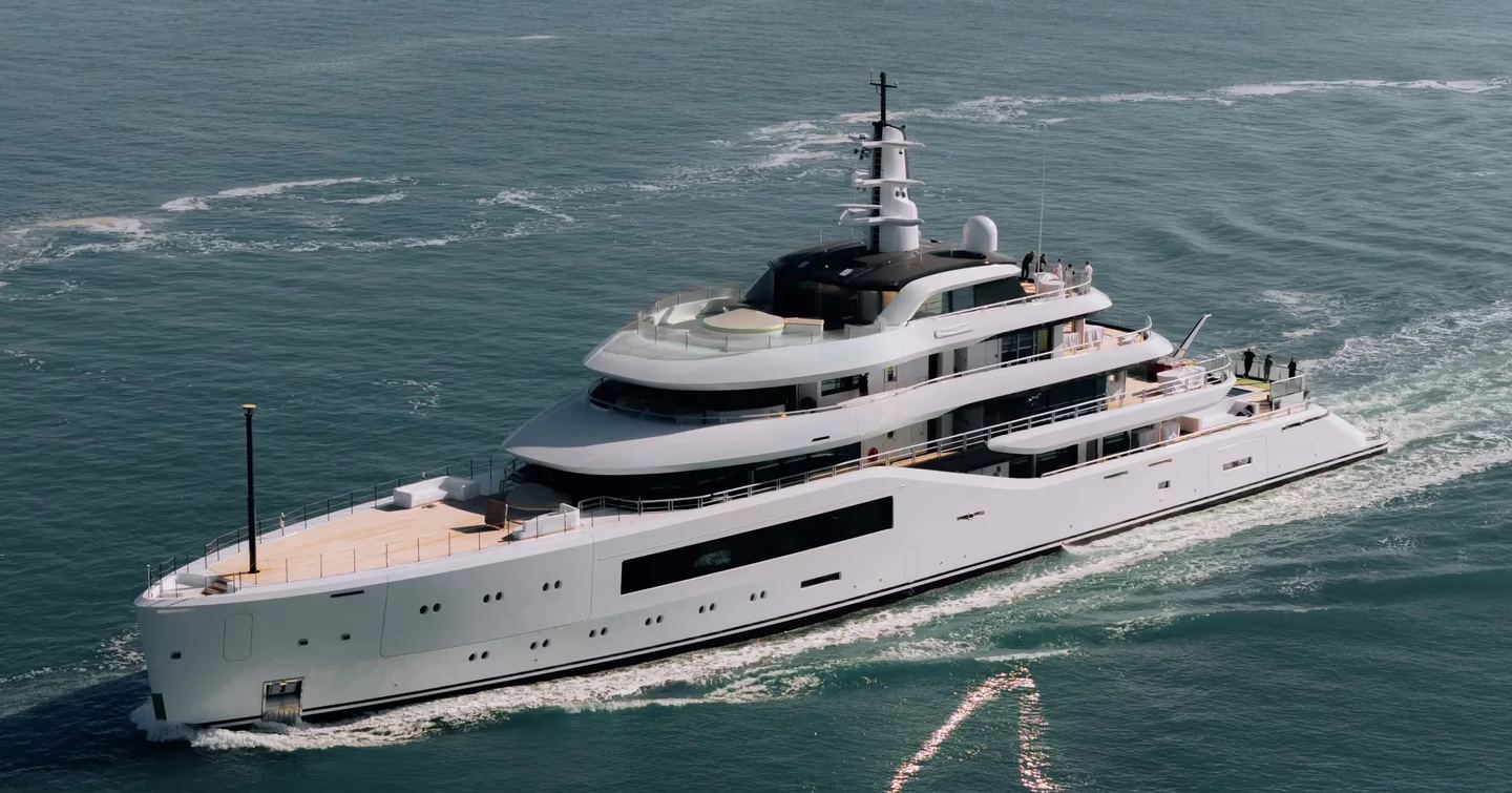 Amels superyacht Project Zurich underway side view 