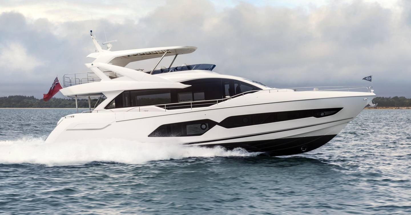 Sunseeker 76 Yacht motor yacht under way 