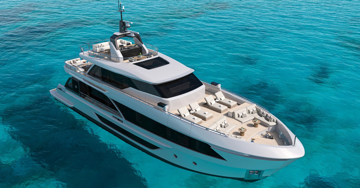Ocean Alexander 40P yacht at anchor view of foredeck 