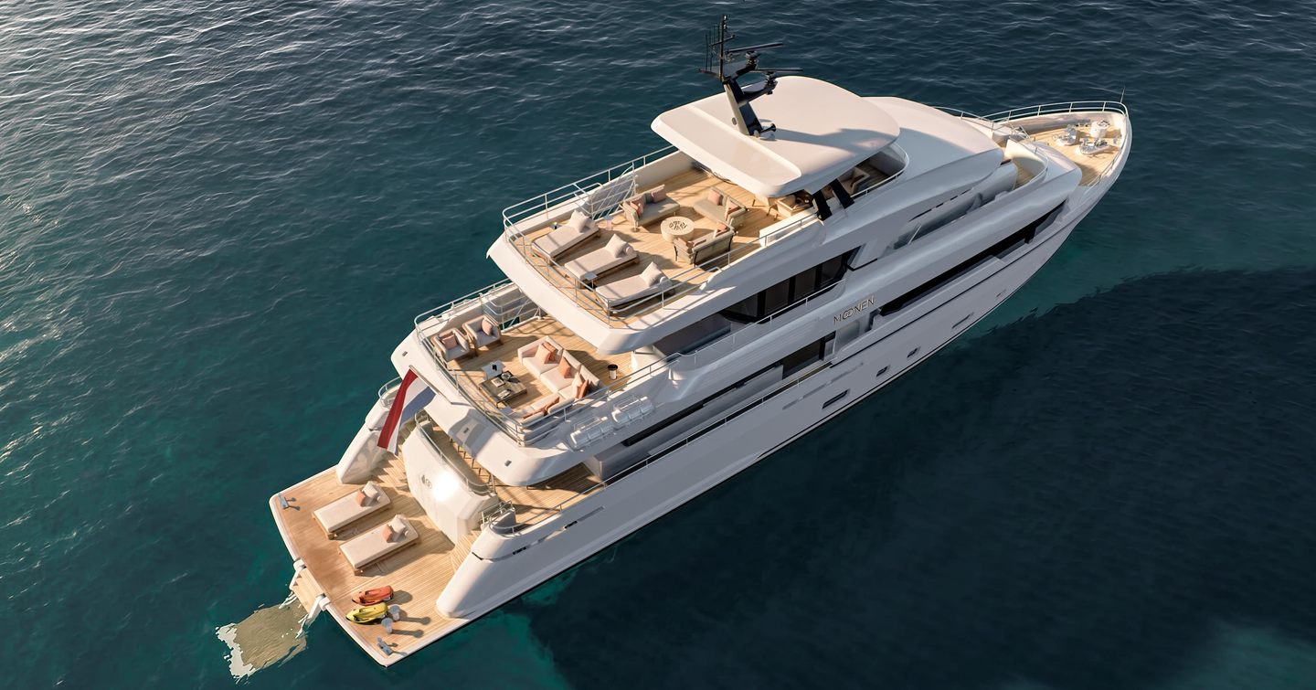 Moonen motor yacht YN208 at anchor stern view 
